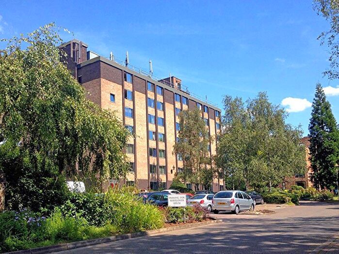 Studio To Rent In Manhattan Drive, Cambridge, CB4