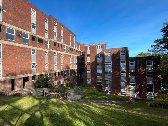 2 Bedroom Flat To Rent In Downs Road, Luton, LU1