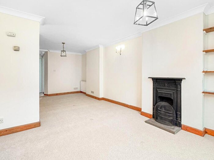 2 Bedroom End Of Terrace House For Sale In Sturton Street, Cambridge, CB1