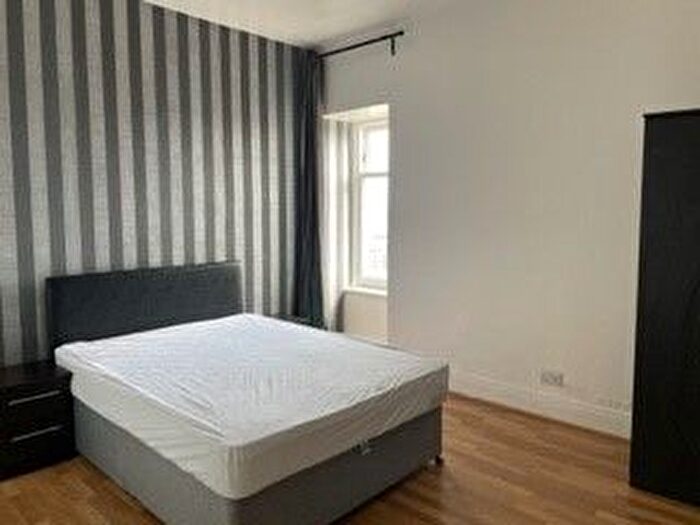 2 Bedroom Flat To Rent In Castlehill, City Centre, Aberdeen, AB11