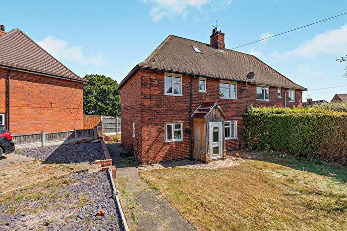 4 Bedroom Semi Detached House For Sale In Circular Road, Staveley, S43