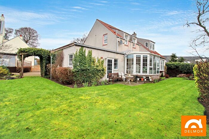 4 Bedroom Villa For Sale In Leven Road, Lundin Links, KY8