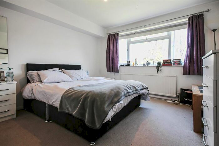 1 Bedroom Flat To Rent In The Priory, London Road, Brighton, BN1