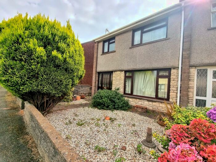 3 Bedroom End Of Terrace House To Rent In Heol Robart, Pontyclun, CF72