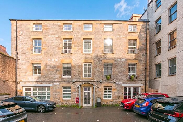 2 Bedroom Flat For Sale In Maritime Lane, Edinburgh, EH6