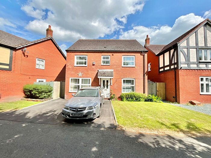 4 Bedroom Detached House For Sale In Warwick Rogers Close, Market Drayton, TF9