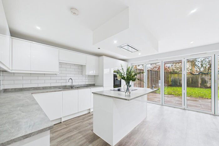 3 Bedroom End Of Terrace House For Sale In Someries Road, Hemel Hempstead, HP1