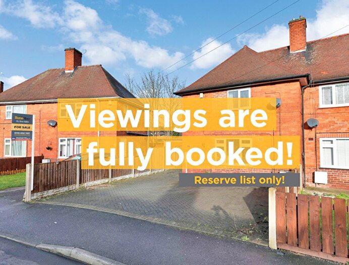 3 Bedroom Semi-Detached House For Sale In Southwold Drive, Nottingham, NG8