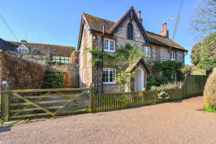 3 Bedroom Detached House For Sale In Cagefoot Lane, Henfield, BN5