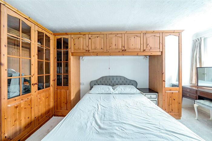 1 Bedroom Flat For Sale In Crosfield Court, Lower High Street, Watford, Hertfordshire, WD17