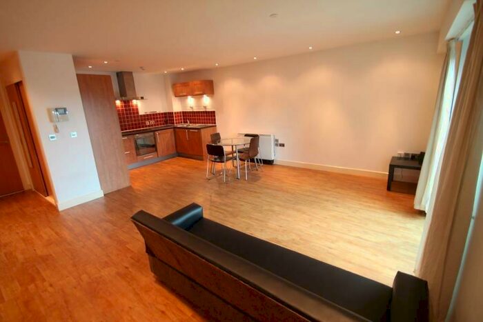 2 Bedroom Flat To Rent In North Sherwood Street, Nottingham, NG1