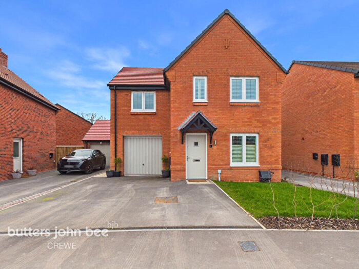 3 Bedroom Detached House For Sale In Starling Way, Crewe, CW2