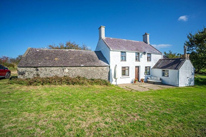 4 Bedroom Detached House For Sale In Rhoshirwaun, Pwllheli, LL53