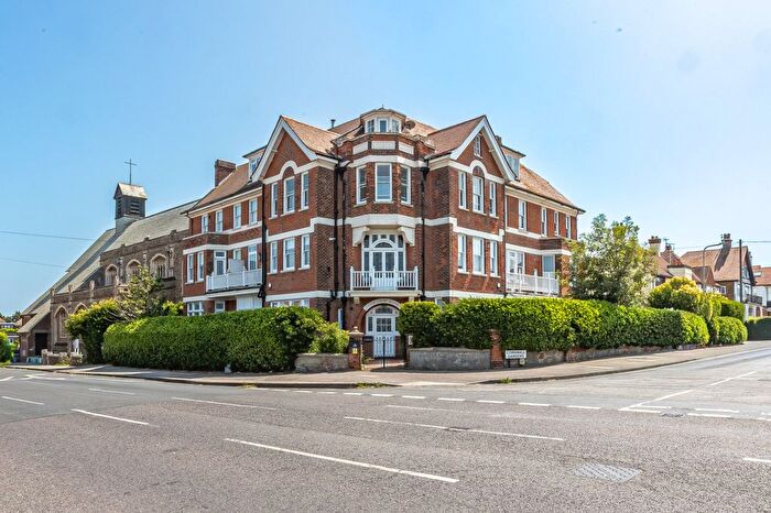 2 Bedroom Flat For Sale In Eastern Esplanade, Margate, Kent, CT9