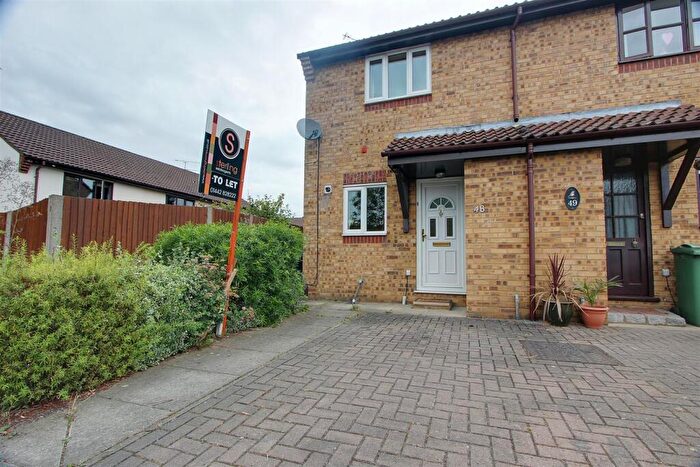 2 Bedroom End Of Terrace House To Rent In Millstream Way, Leighton Buzzard, LU7