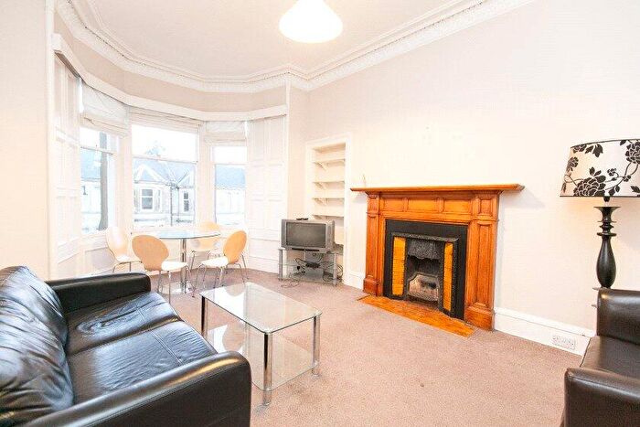 2 Bedroom Flat To Rent In Comely Bank Avenue, Edinburgh, EH4