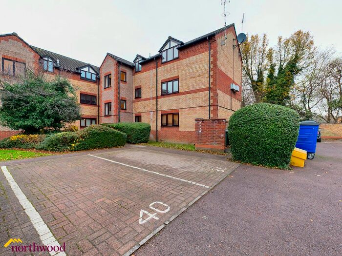 2 Bedroom Flat To Rent In Longworth Close, Banbury OX16