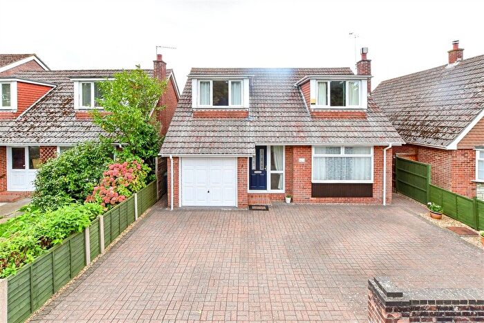 4 Bedroom Detached House For Sale In Southleigh Road, Emsworth, Hampshire, PO10