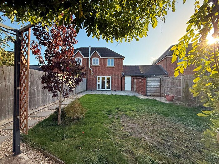3 Bedroom Semi-Detached House For Sale In Whitfield Gardens, East Hanney, Wantage, OX12