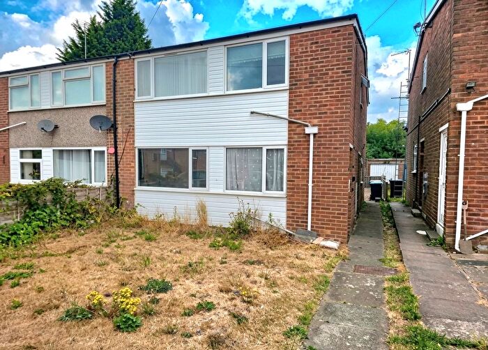 2 Bedroom Maisonette For Sale In Fieldview Close, Exhall, Coventry, Warwickshire, CV7