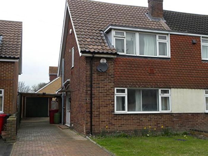 3 Bedroom Detached House To Rent In Sherborne Close, Colnbrook, Slough, SL3