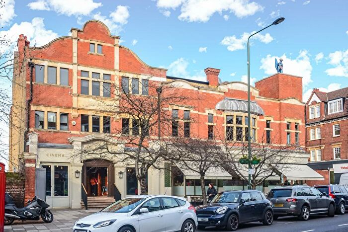 2 Bedroom Maisonette To Rent In Church Road, Barnes, London, SW13