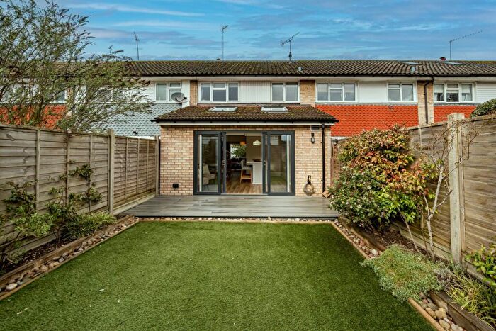 3 Bedroom Terraced House For Sale In Herons Place, Marlow, SL7