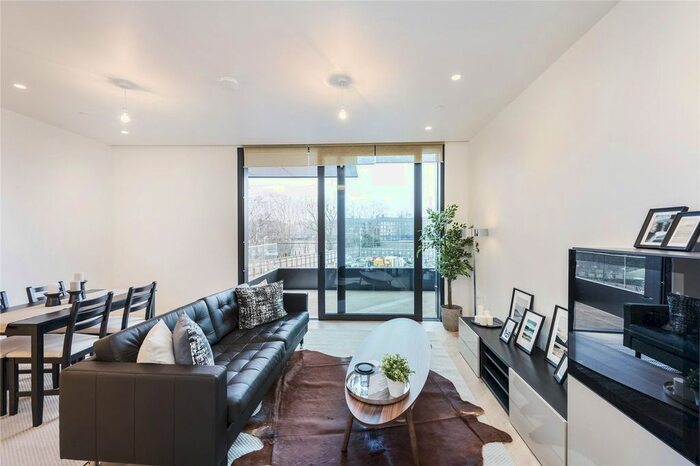 1 Bedroom Flat To Rent In Wood Crescent, Television Centre, White City, London, W12