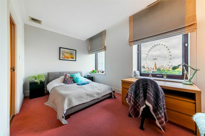 3 Bedroom Flat To Rent In Whitehouse Apartments, Belvedere Road, London, SE1