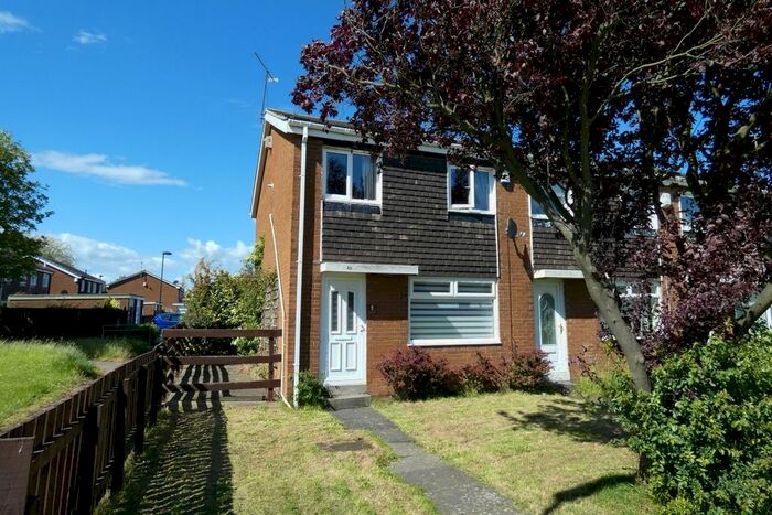 3 Bedroom End Of Terrace House To Rent In Marlborough Court, Kingston Park, Newcastle Upon Tyne, NE3
