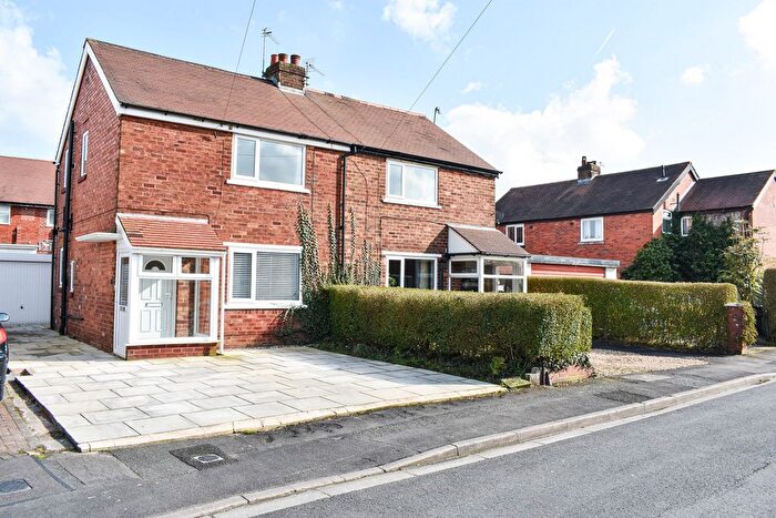 2 Bedroom Semi-Detached House For Sale In Osborne Road, Walton-Le-Dale, PR5