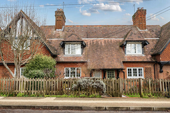 2 Bedroom Terraced House For Sale In Andover Road, Winchester, SO21