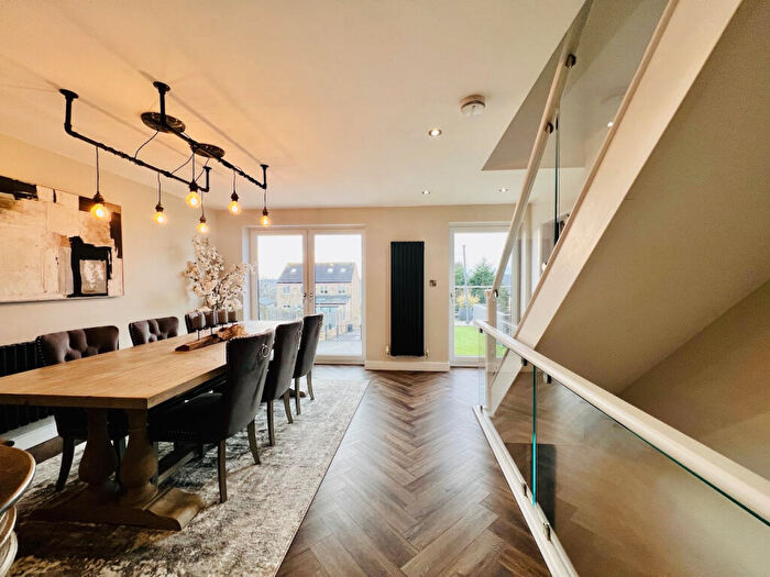 4 Bedroom Detached House For Sale In South View, New Road, Staincross, Barnsley, S75