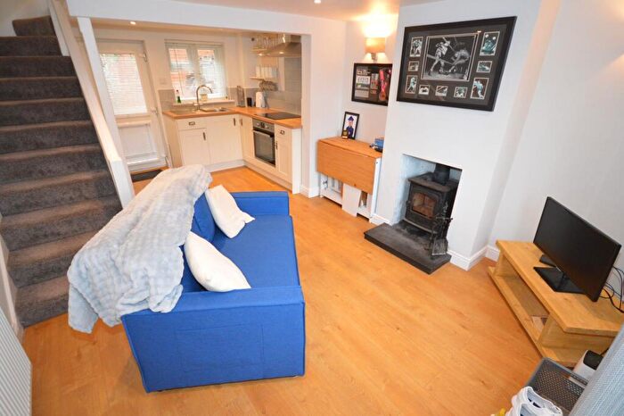 1 Bedroom Cottage For Sale In South Street, Wendover, HP22