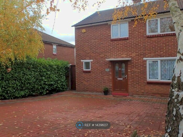 3 Bedroom Semi-Detached House To Rent In Maylands Drive, Sidcup, DA14