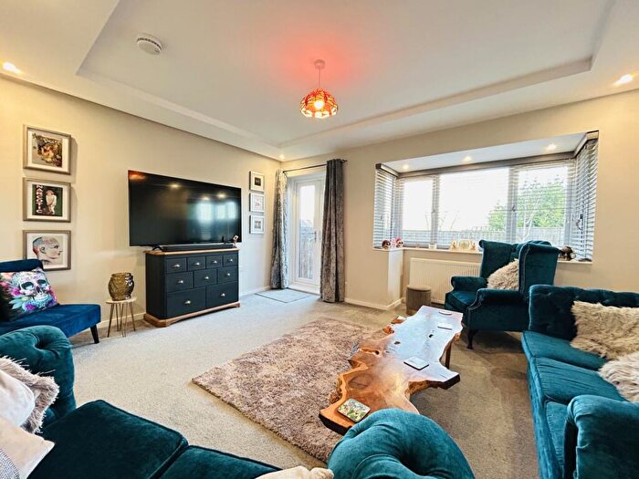 4 Bedroom Town House For Sale In The Avenue Courtyard, Coxhoe, Durham, Durham, DH6