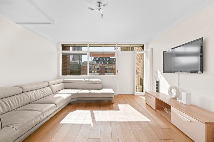 2 Bedroom Flat To Rent In Bayer House, Golden Lane Estate, EC1Y