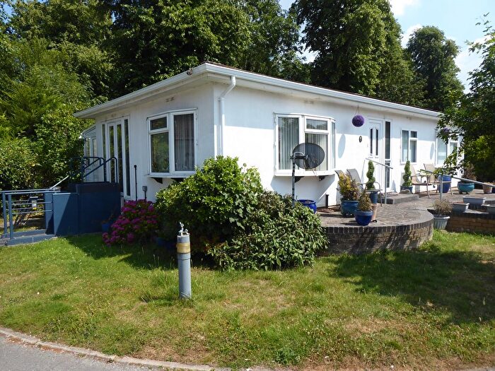 2 Bedroom Park Home For Sale In Meriden Hall Park, Berkswell Road, Main Road, Meriden, Coventry, CV7