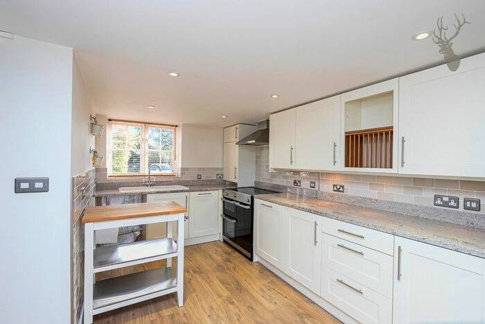 2 Bedroom Barn Conversion To Rent In Bury Lane, Epping, CM16