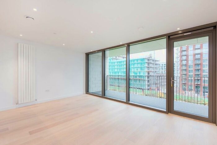 2 Bedroom Flat To Rent In Schooner Road, London, E16