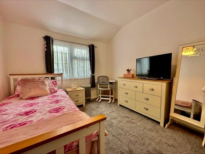 3 Bedroom Detached Bungalow For Sale In Fakes Road, Hemsby, NR29