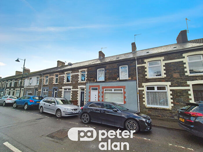 1 Bedroom Flat To Rent In Commercial Street, NP11