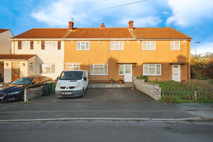 3 Bedroom Terraced House For Sale In Woodyleaze Drive, Hanham, Bristol, Gloucestershire, BS15