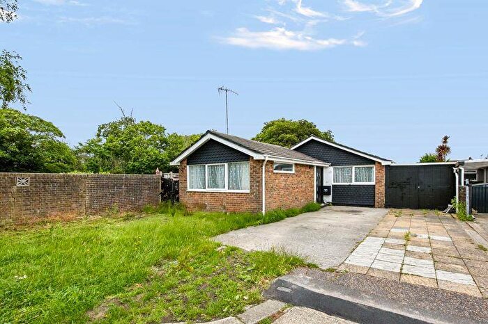 3 Bedroom Semi-Detached Bungalow For Sale In Ditchling Close, Goring-By-Sea, Worthing, BN12