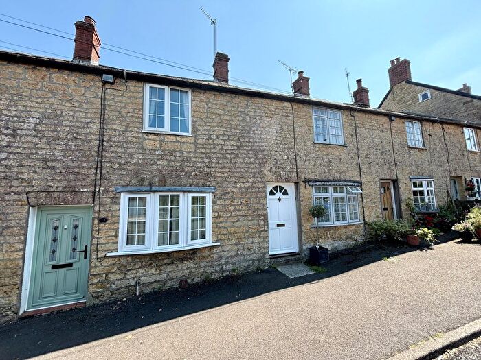 2 Bedroom Terraced House For Sale In Lyme Road, Crewkerne, Somerset, TA18