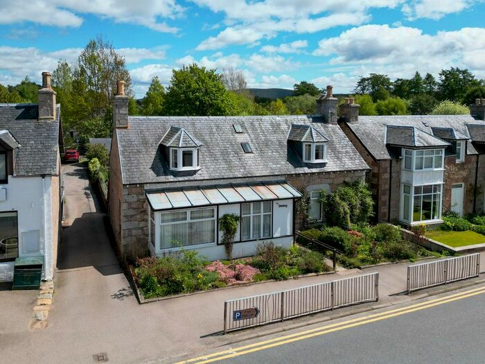 2 Bedroom Detached House For Sale In Carrbridge, PH23