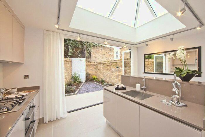 2 Bedroom Terraced House To Rent In St. Barnabas Street, London, SW1W