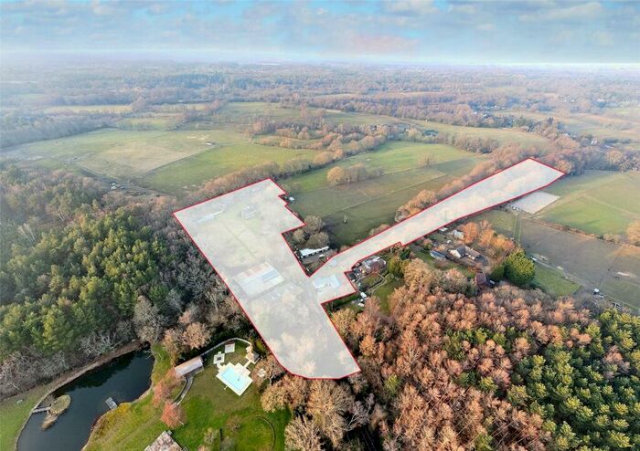 3 Bedroom Detached House For Sale In Pirbright, Surrey, GU24