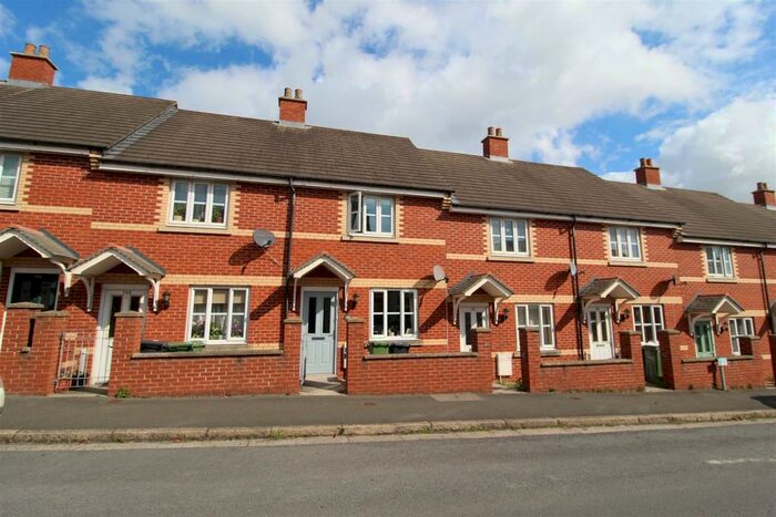 2 Bedroom Detached House To Rent In Monks Road, Exeter, EX4