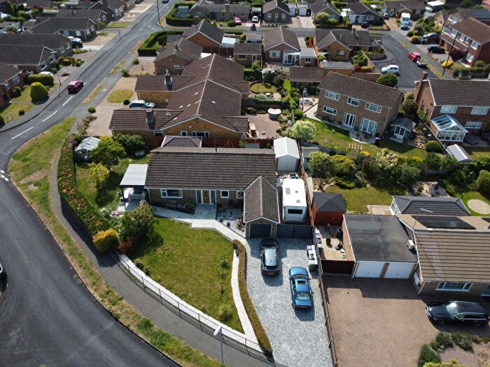 3 Bedroom Detached House For Sale In Kesteven Drive, Market Deeping, PE6